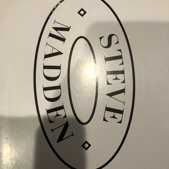 Steve Madden Slip On Sneaker-BRAND NEW - Picture 7 of 7